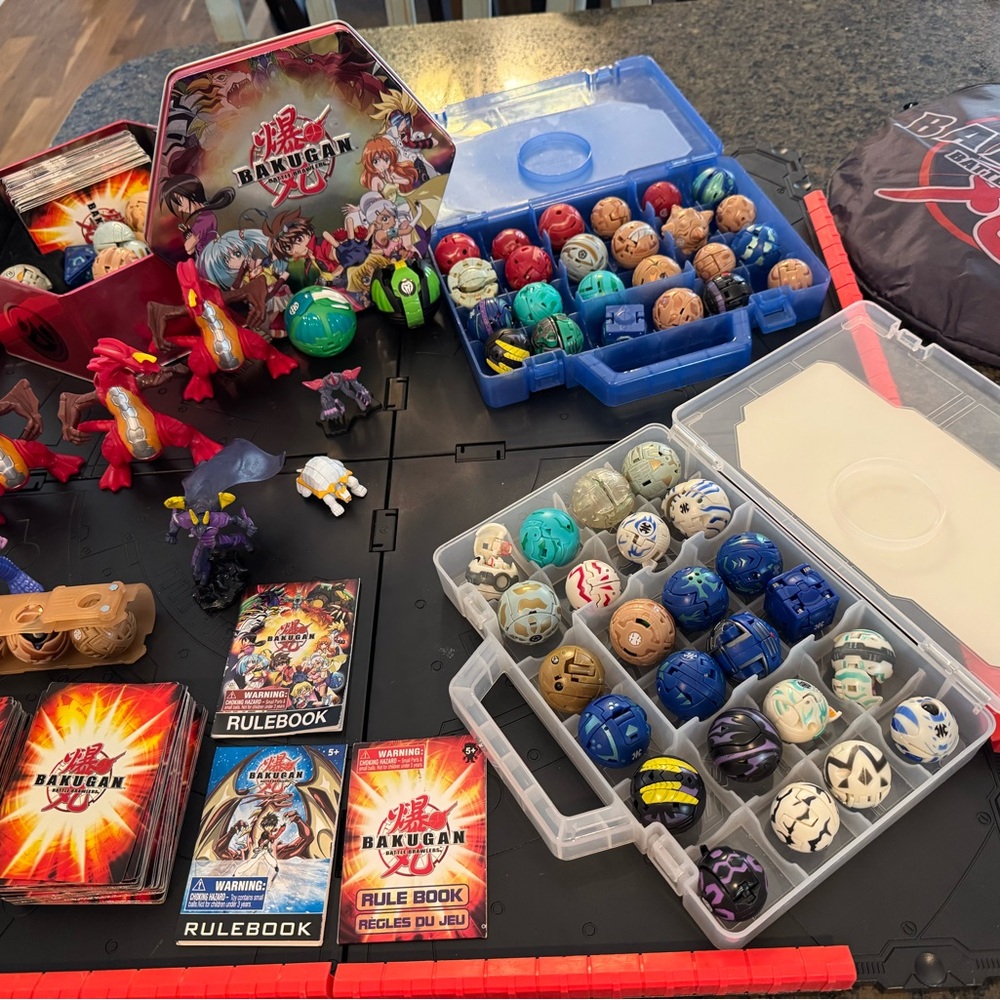 Bakugan Battle Brawlers Action Figure Set - Multicolor